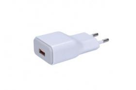 Síťový adaptér (5V, USB)